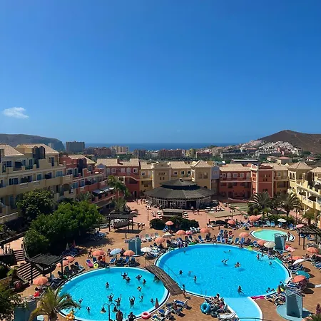 Sunset 3 & Heated Pool Los Cristianos (Tenerife)