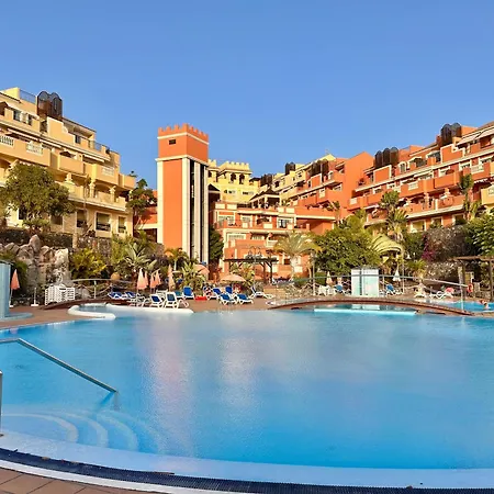 Sunset 3 & Heated Pool Los Cristianos (Tenerife)