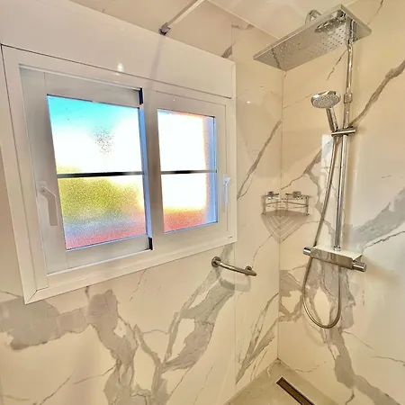 Sunset 3 アパート