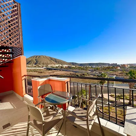 Sunset 3 アパート *